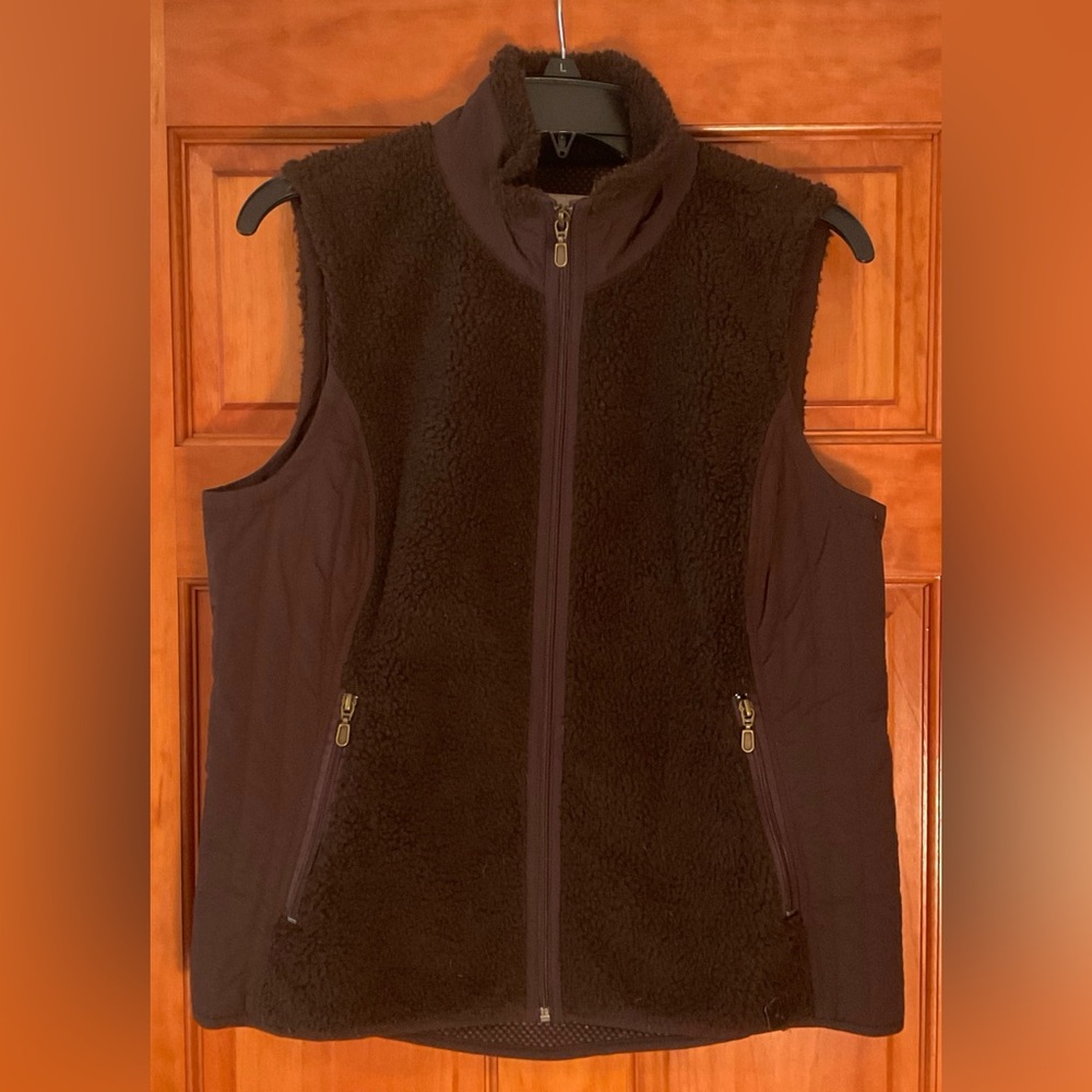 Ruff Hewn Brown Zip Up Fitted Silhouette Vest